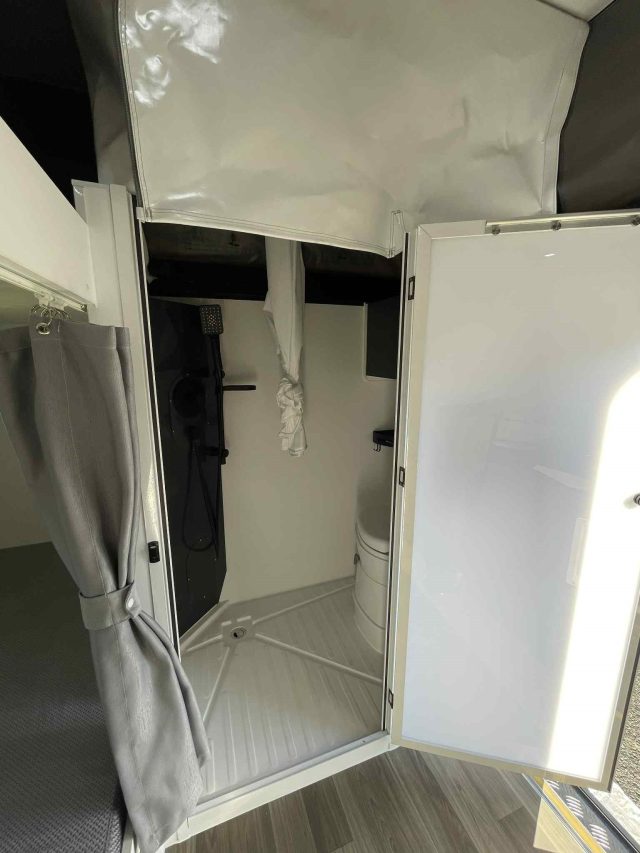 Nomadic - NORCA-16 Hybrid Camper With Electric Roof & Double Bunks - Image 5